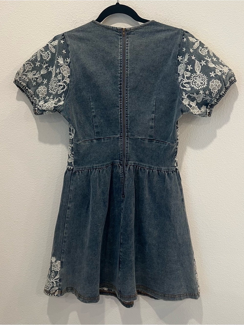 Savanna Jane Jean Girly Western Embroidered Jean dress size: S party vacation - Picture 5 of 7